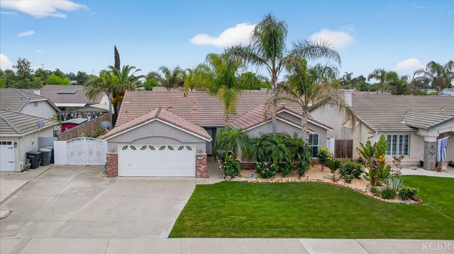 795 Northstar Drive, Hanford, CA 93230