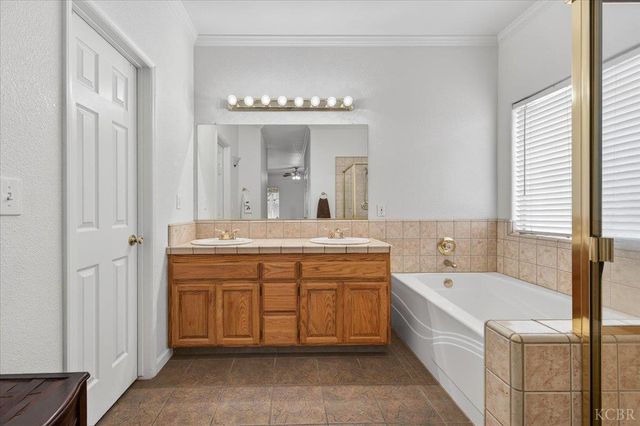 795 Northstar Drive, Hanford, CA 93230