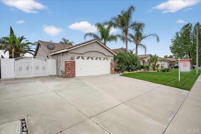 795 Northstar Drive, Hanford, CA 93230