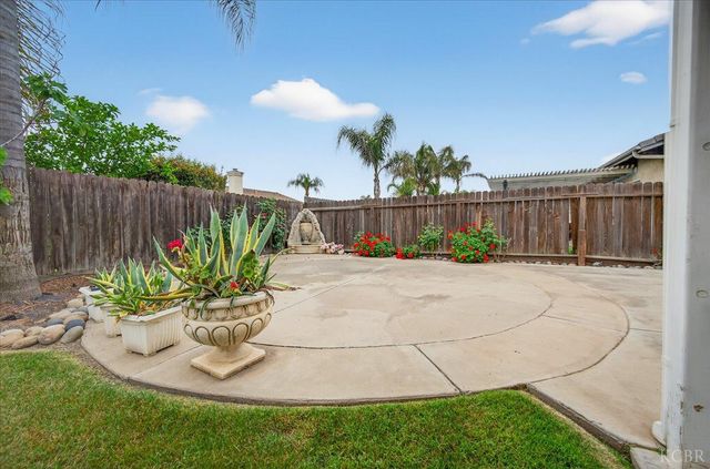 795 Northstar Drive, Hanford, CA 93230