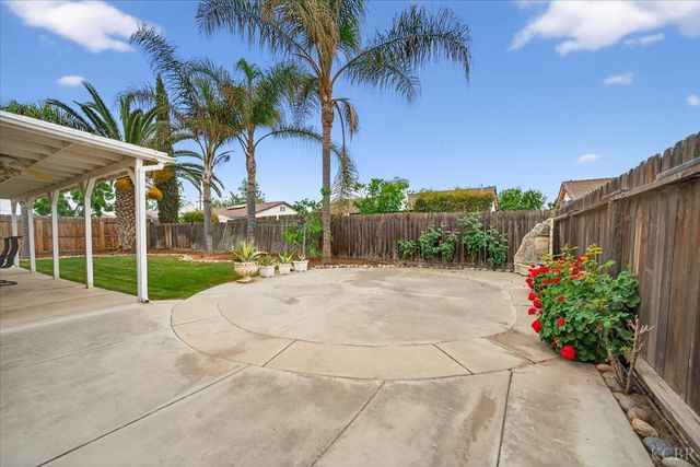 795 Northstar Drive, Hanford, CA 93230