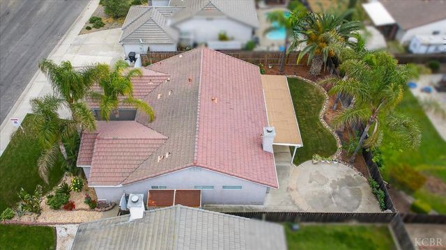 795 Northstar Drive, Hanford, CA 93230