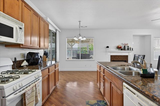 795 Northstar Drive, Hanford, CA 93230