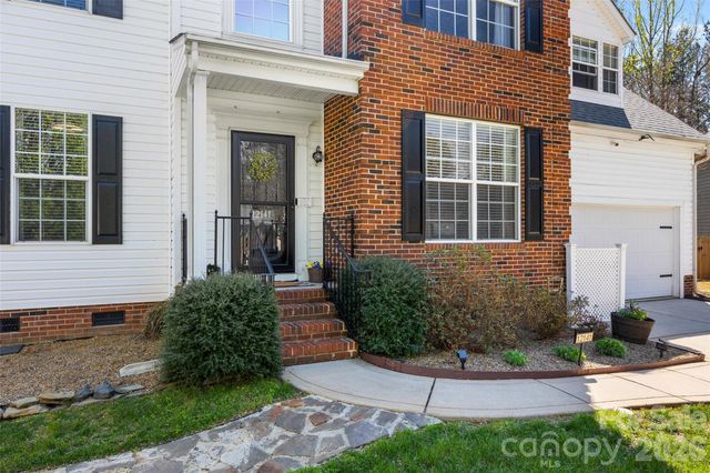 12141 Stone Forest Drive, Pineville, NC 28134