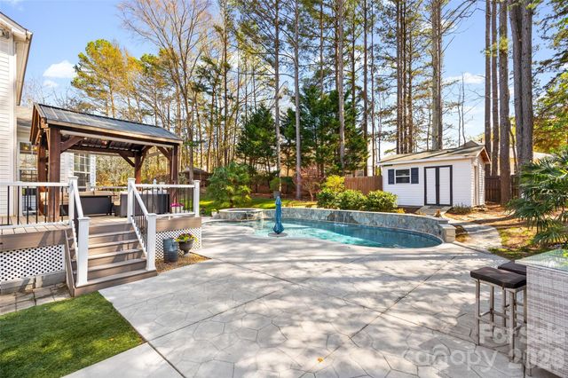 12141 Stone Forest Drive, Pineville, NC 28134