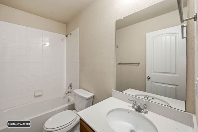 1413 N Houston Street, Royse City, TX 75189