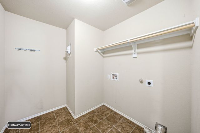 1413 N Houston Street, Royse City, TX 75189