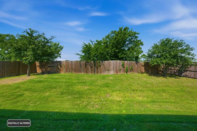 1413 N Houston Street, Royse City, TX 75189