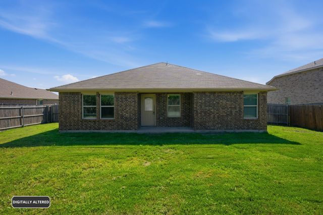 1413 N Houston Street, Royse City, TX 75189