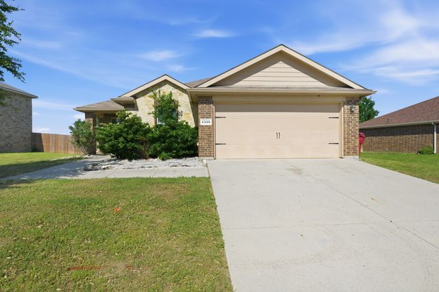 1413 N Houston Street, Royse City, TX 75189