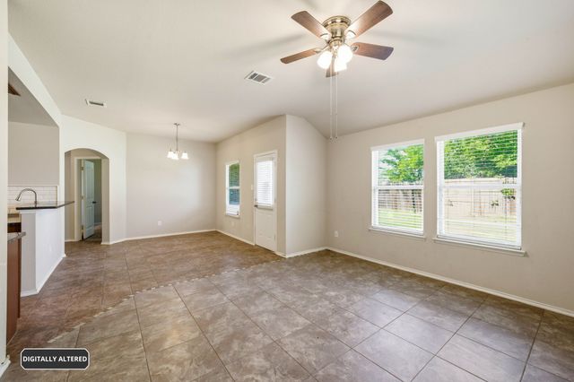 1413 N Houston Street, Royse City, TX 75189
