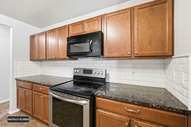 1413 N Houston Street, Royse City, TX 75189