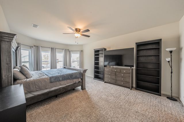 8317 Smokey Creek Pass, Fort Worth, TX 76179