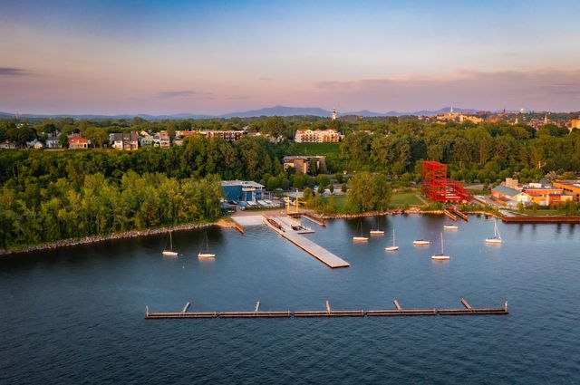 11 Lakeview Terrace, Burlington, VT 05401