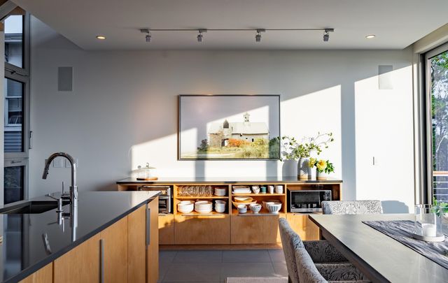 11 Lakeview Terrace, Burlington, VT 05401