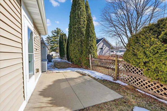 1121 Warner Street, Black Earth, WI 53515