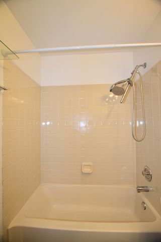 4475 Olmstead Drive, Hoffman Estates, IL 60192