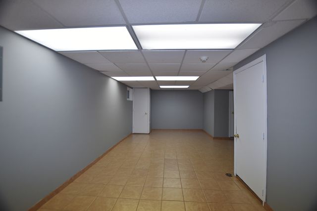 4475 Olmstead Drive, Hoffman Estates, IL 60192