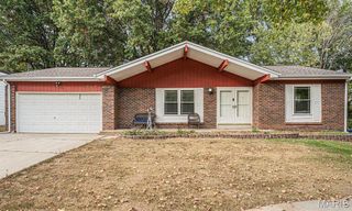 6787 Lesli Mari Court, Florissant, MO 63033