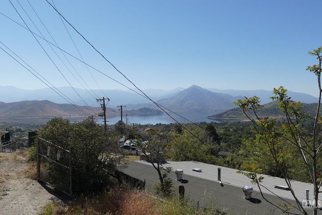 216 Donalda Court, Wofford Heights, CA 93285