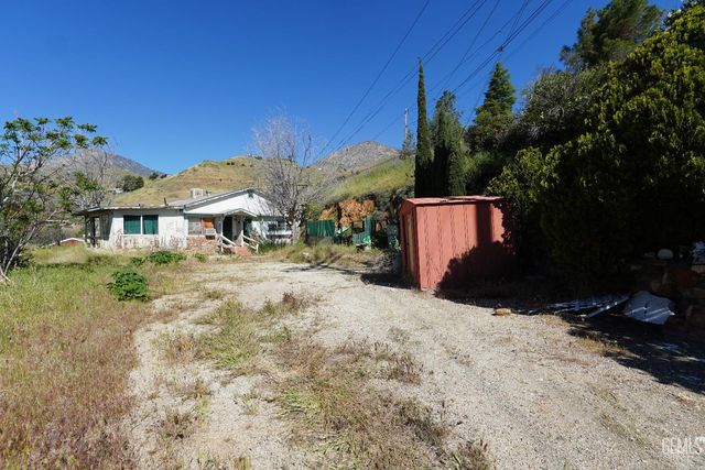 216 Donalda Court, Wofford Heights, CA 93285