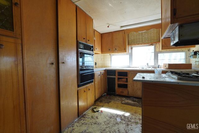 216 Donalda Court, Wofford Heights, CA 93285