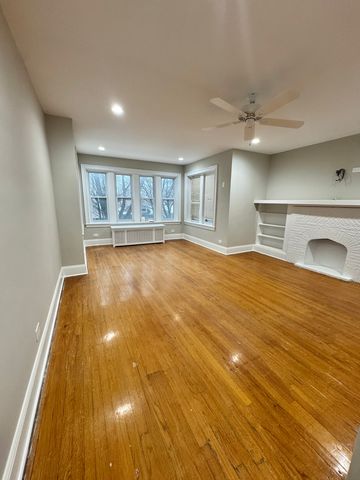 1727 W Bryn Mawr Avenue 2, Chicago, IL 60660