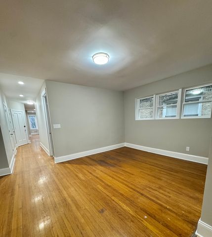 1727 W Bryn Mawr Avenue 2, Chicago, IL 60660