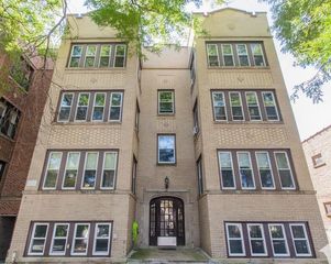 1727 W Bryn Mawr Avenue 2, Chicago, IL 60660