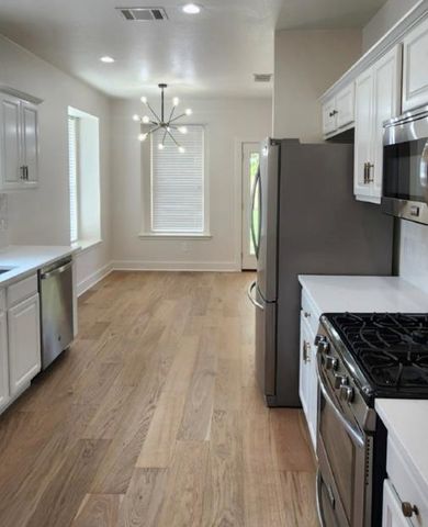 117 Waterloo DR, Kyle, TX 78640