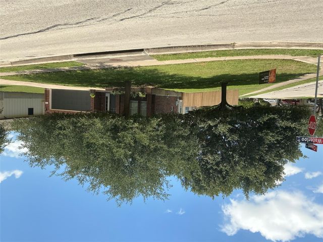 117 Waterloo DR, Kyle, TX 78640