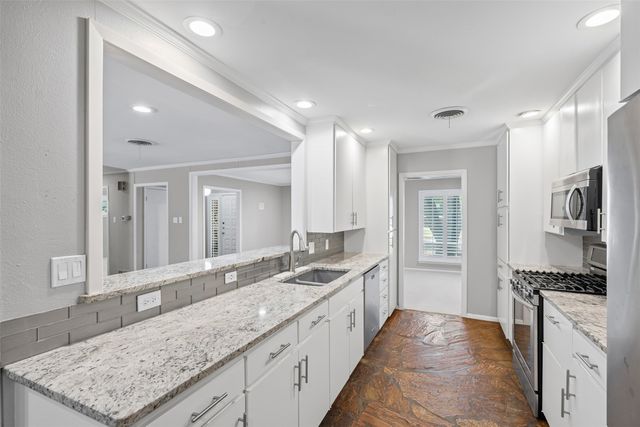 4360 Whitfield Avenue, Fort Worth, TX 76109