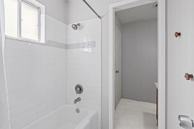 4360 Whitfield Avenue, Fort Worth, TX 76109