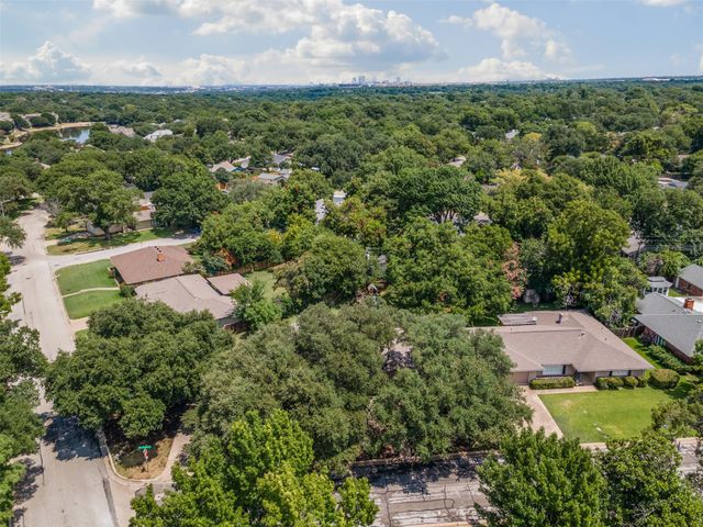 4360 Whitfield Avenue, Fort Worth, TX 76109