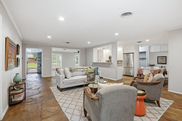 4360 Whitfield Avenue, Fort Worth, TX 76109