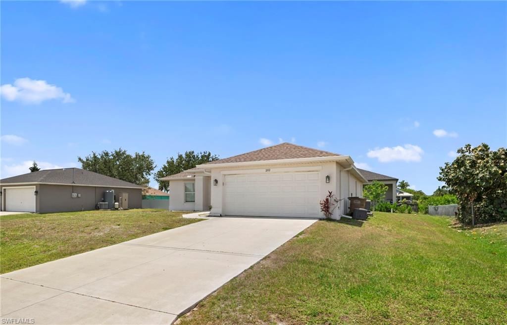 202 NW 25th PL, CAPE CORAL, FL 33993 — photo 3
