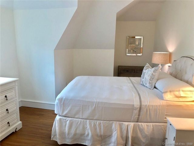 5 Church Lane 410, Westport, CT 06880