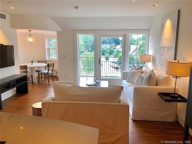 5 Church Lane 410, Westport, CT 06880