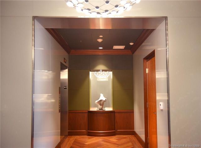 5 Church Lane 410, Westport, CT 06880