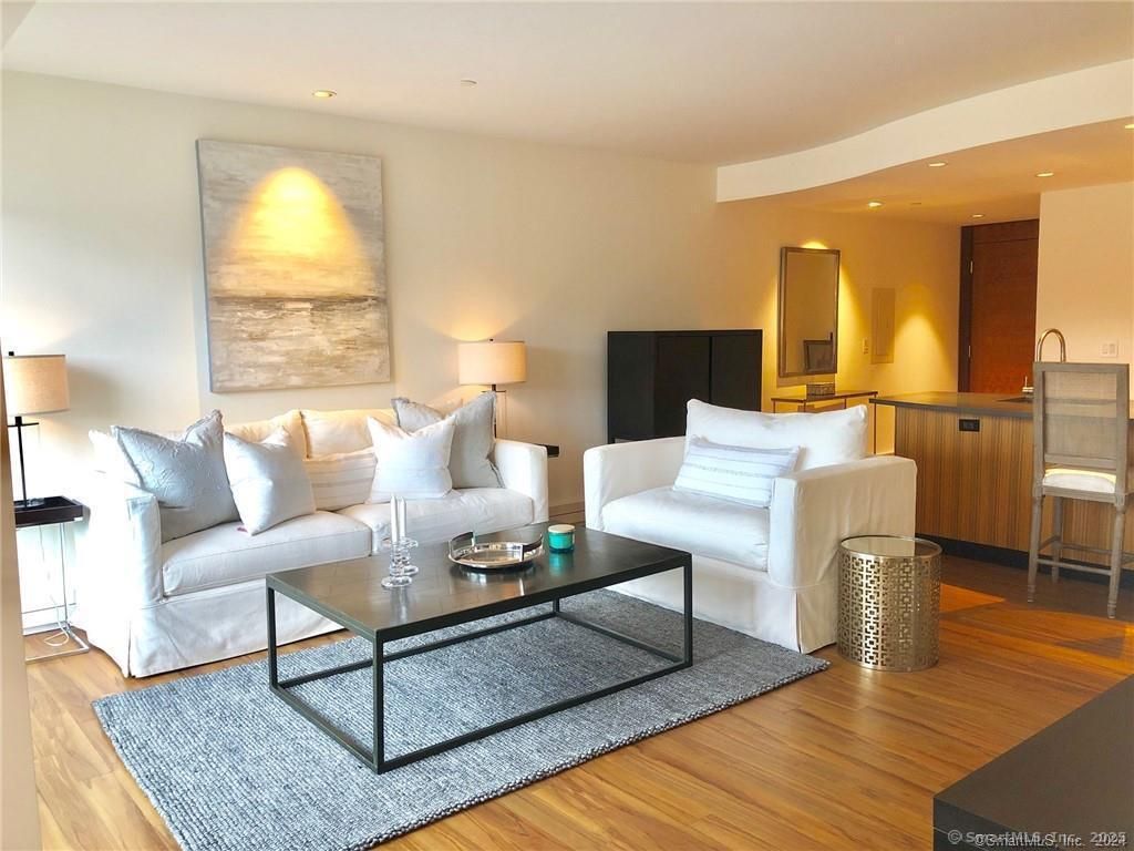 5 Church Lane 410, Westport, CT 06880