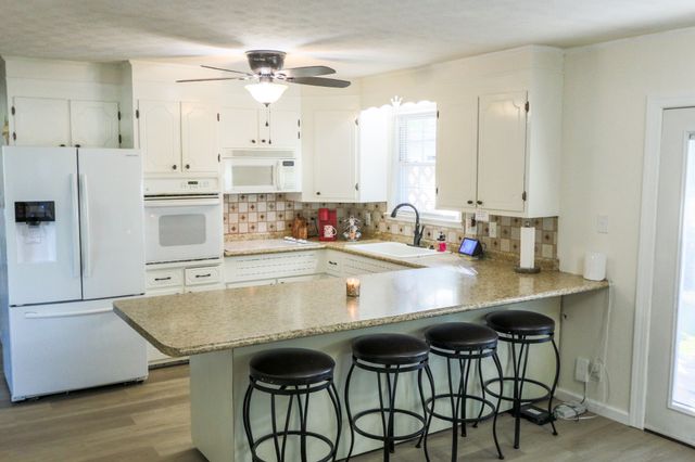 1235 Springdale Dr, Cookeville, TN 38501