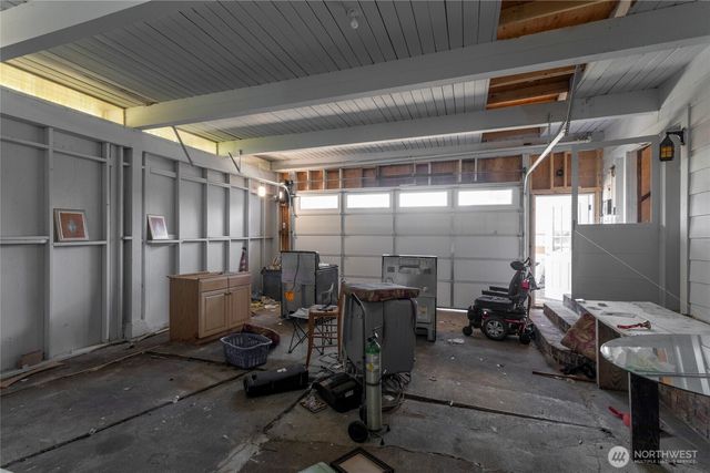 826 9th Street SW, Puyallup, WA 98371