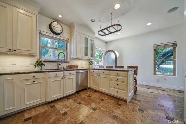 1001 Electric Avenue, Seal Beach, CA 90740