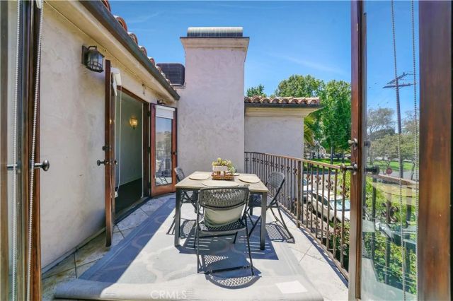 1001 Electric Avenue, Seal Beach, CA 90740