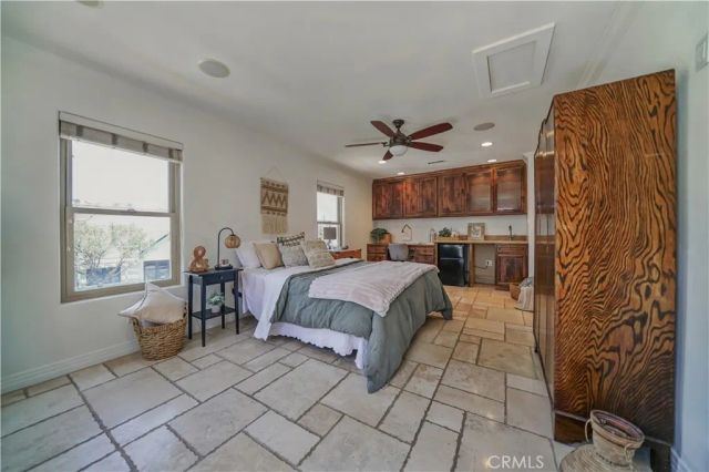 1001 Electric Avenue, Seal Beach, CA 90740
