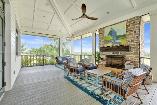 19593 Whispering Creek Rd, Loxahatchee, FL 33470