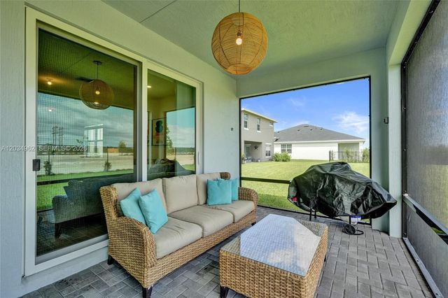 19593 Whispering Creek Rd, Loxahatchee, FL 33470