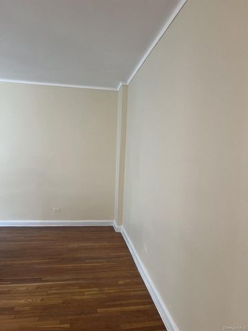 69-60 108th Street 418, Forest Hills, NY 11375