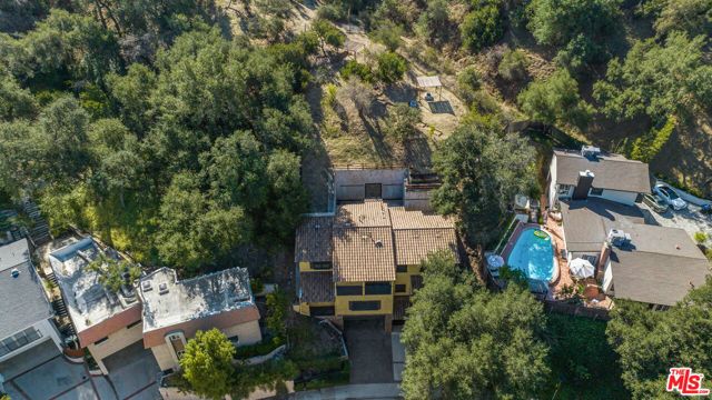 2566 E Chevy Chase Drive, Glendale, CA 91206