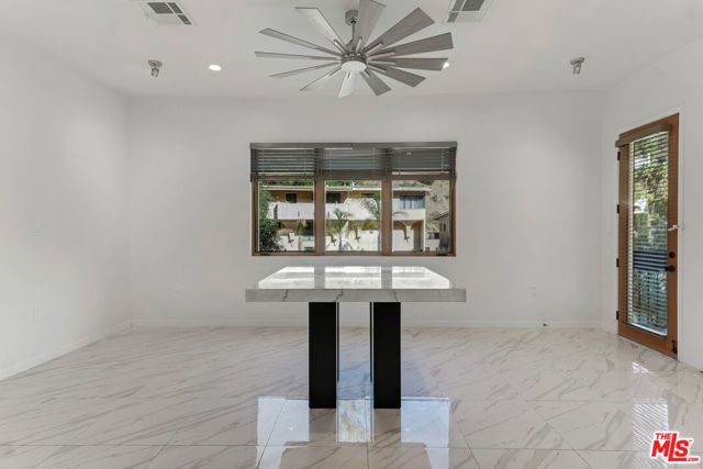 2566 E Chevy Chase Drive, Glendale, CA 91206